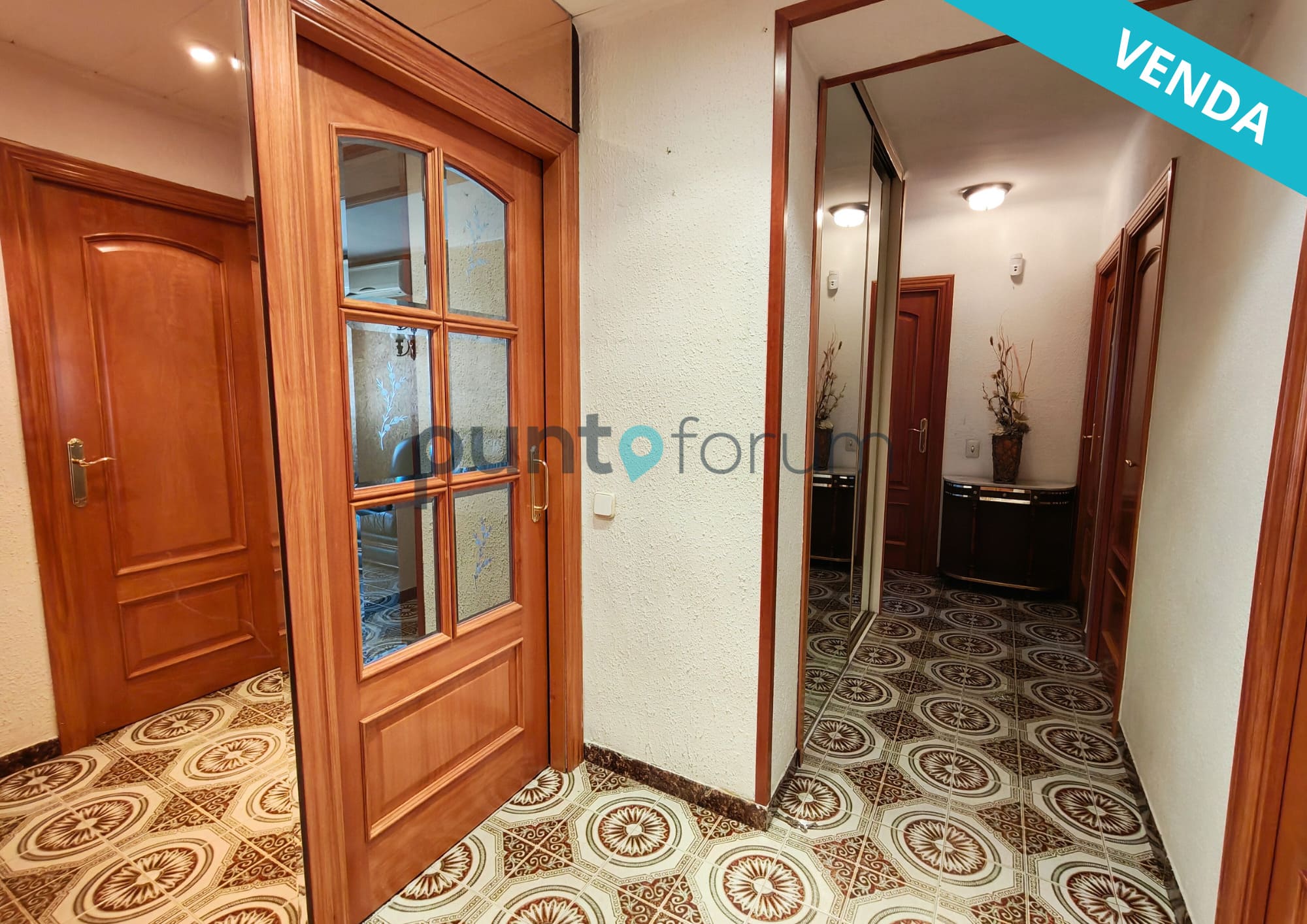 Acogedor y luminoso piso con balcón en venta en Sant Martí