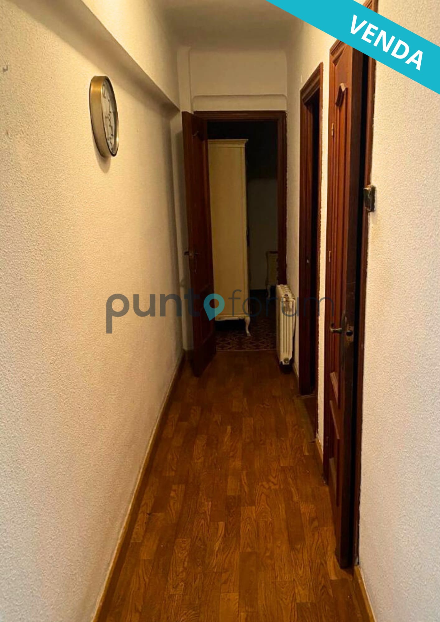 ¡Oportunidad para inversores! Piso en plena Rambla Prim, con inquilino y rentabilidad garantizada.