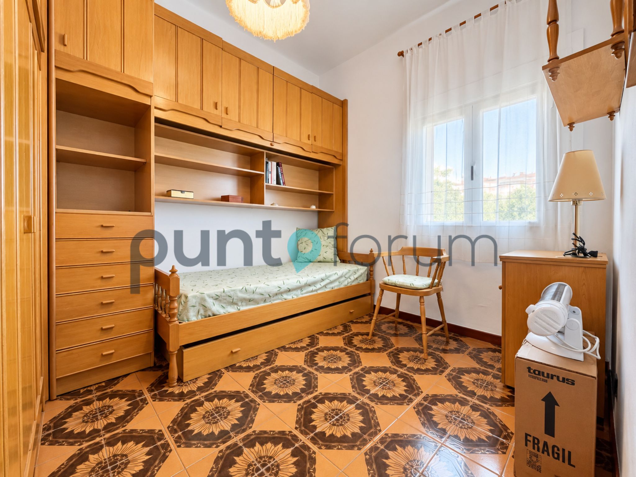 PISO TODO EXTERIOR DE 3 HABITACIONES CON BALCÓN Y DOS ASCENSORES EN EL BESÒS