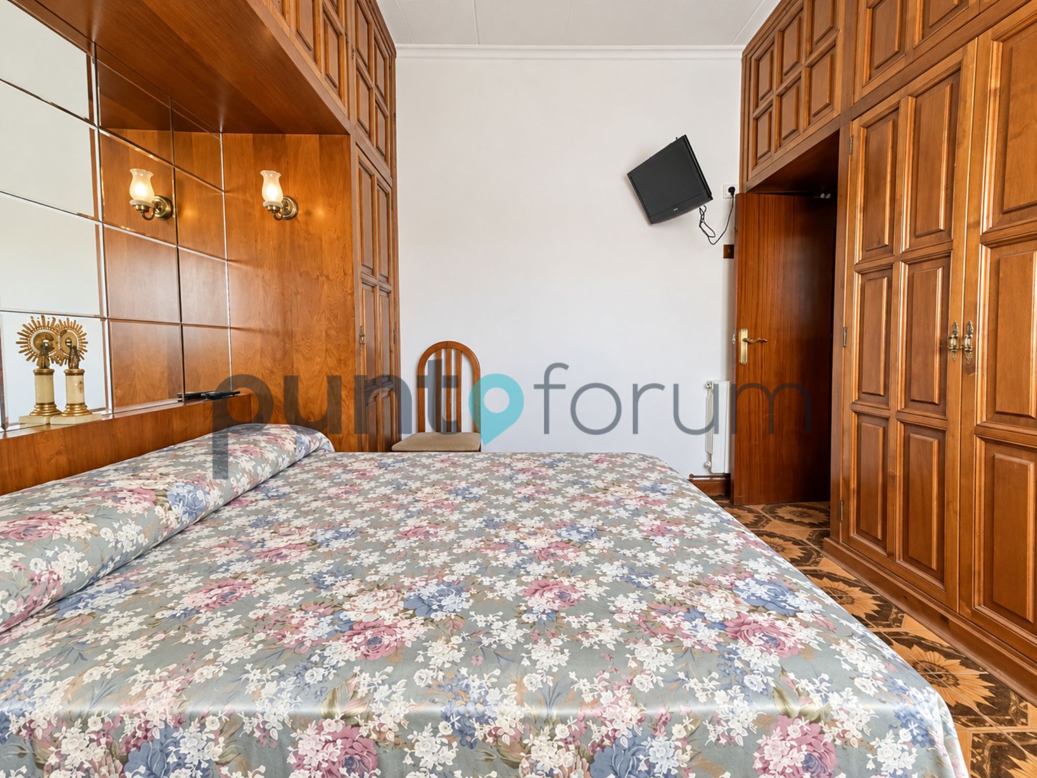 PISO TODO EXTERIOR DE 3 HABITACIONES CON BALCÓN Y DOS ASCENSORES EN EL BESÒS