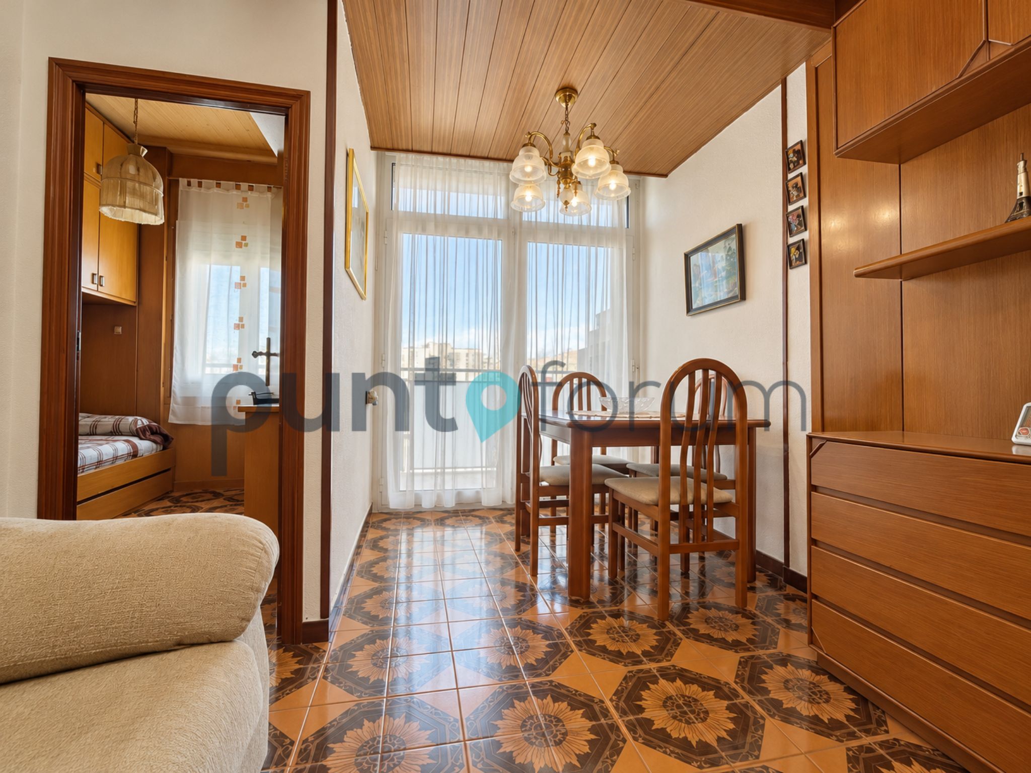 PISO TODO EXTERIOR DE 3 HABITACIONES CON BALCÓN Y DOS ASCENSORES EN EL BESÒS